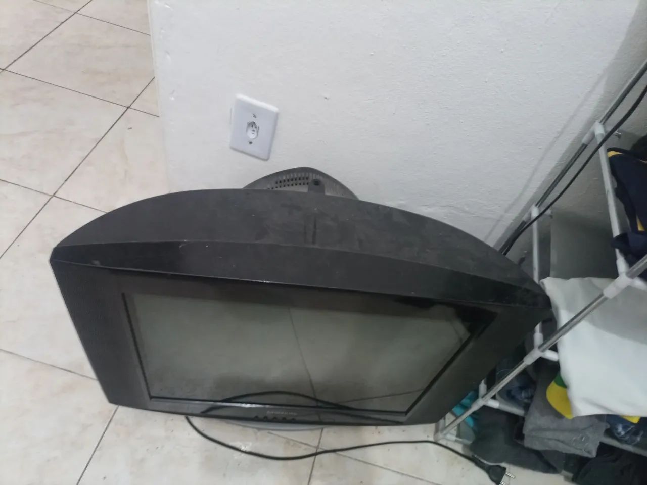 Tv slim fit 21 polegadas - Foto 3