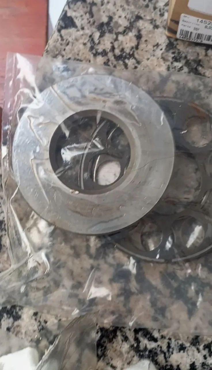 Vendo Peças do motor de giro da escavadeira volvo   - Foto 2