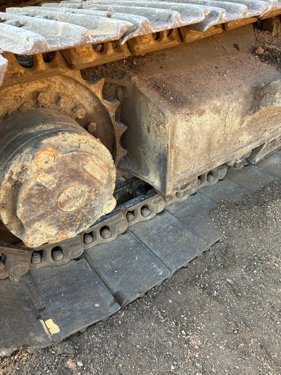 Escavadeira JCB JS200 - Foto 5