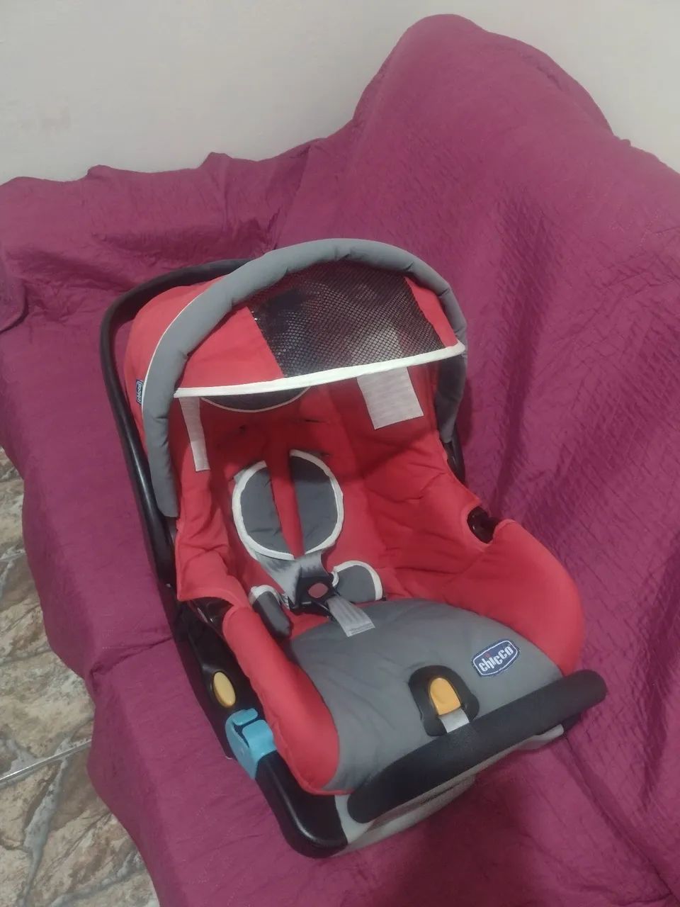 Carrinho de bebê com bebê conforto - Foto 5