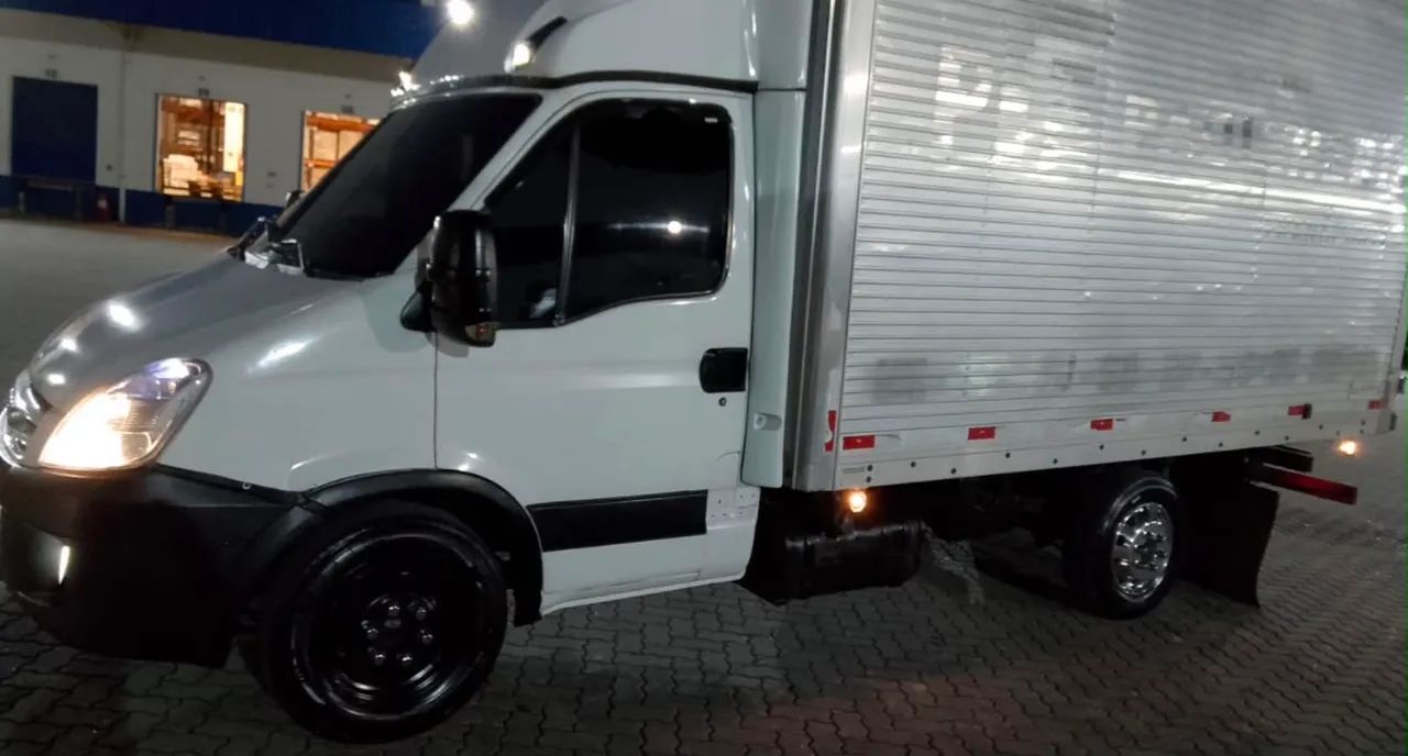 Iveco 35S14 2011 Euro 3 Camionete  - Foto 4