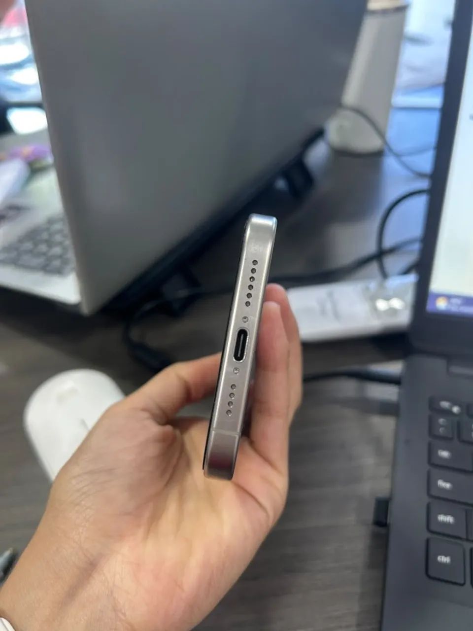 iphone 15 pro max - Foto 2
