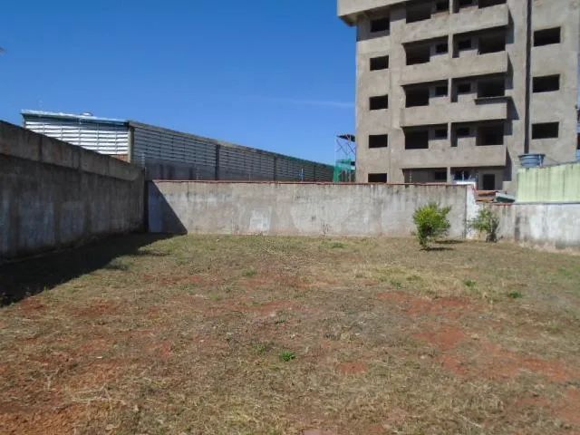 Terreno Padrão em Uberlândia - Foto 2