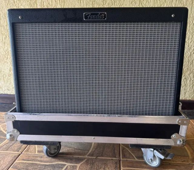 Amplificador Fender Valvulado Hot Rod Deluxe SE com case Profissional OPORTUNIDADE