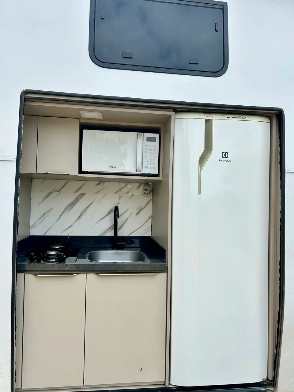 Vende-se Motorhome - Micro-ônibus 8-150 | Ano 2001 - Foto 4