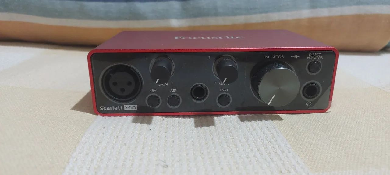 Interface de Áudio Focusrite Scarlet Solo 3th - Foto 3
