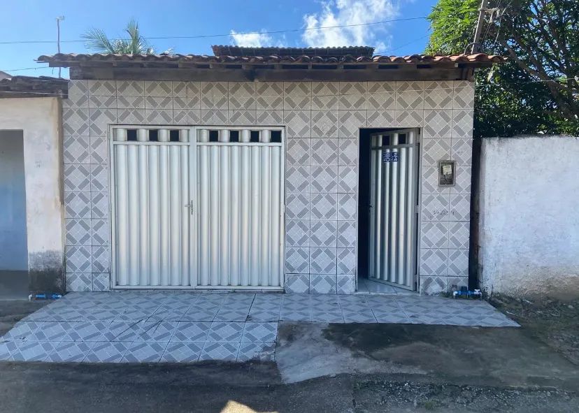 CASA NO VILA LUIZÃO 