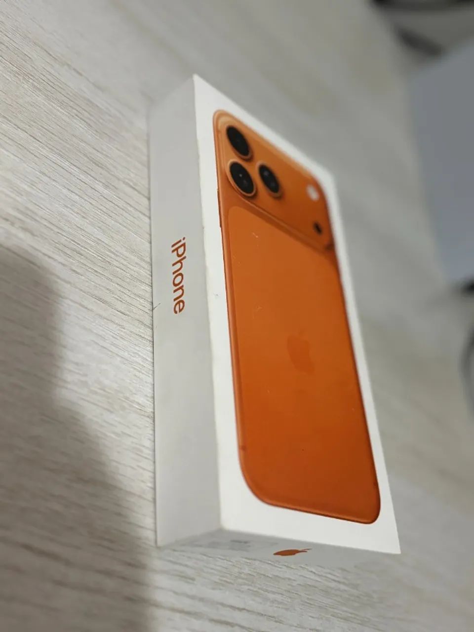 iPhone 17 Pro Max Apple 256GB Laranja-cósmico - NOVO - Celulares e