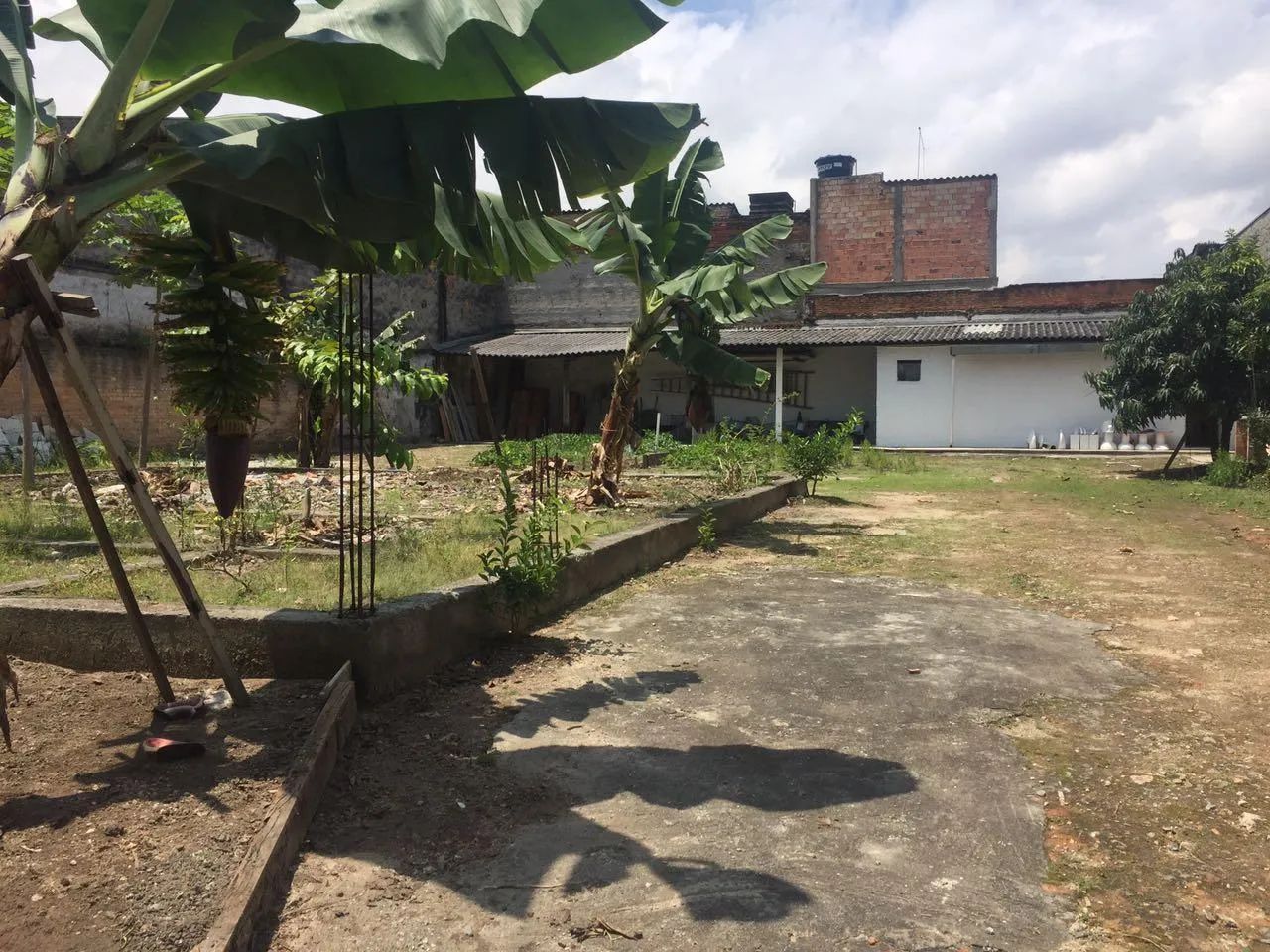 Terreno Comercial com Edícula a Venda - Foto 4