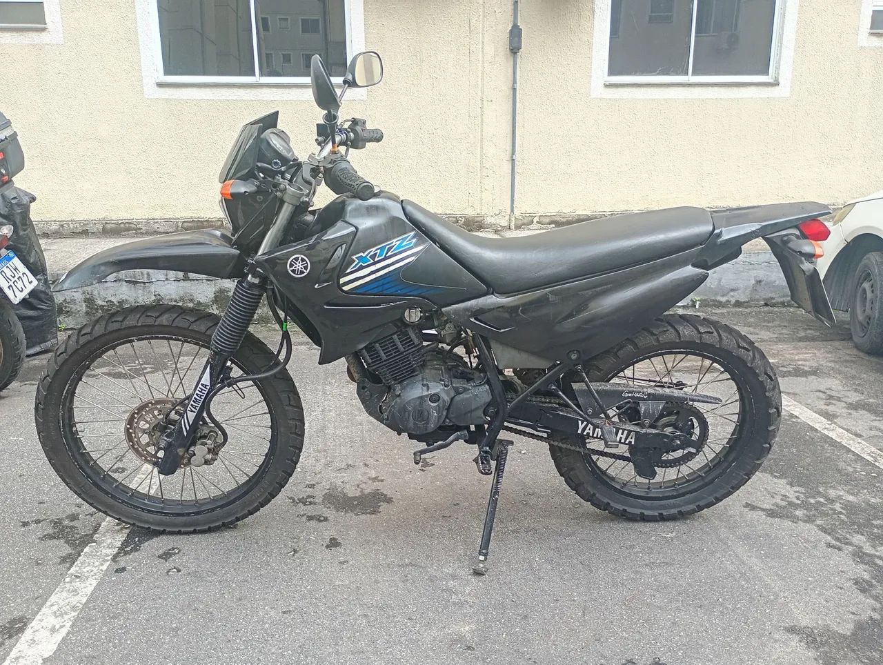 Vendo XTZ 125 bem conservada