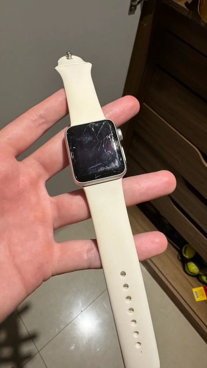 Apple Watch quebrado - Foto 2