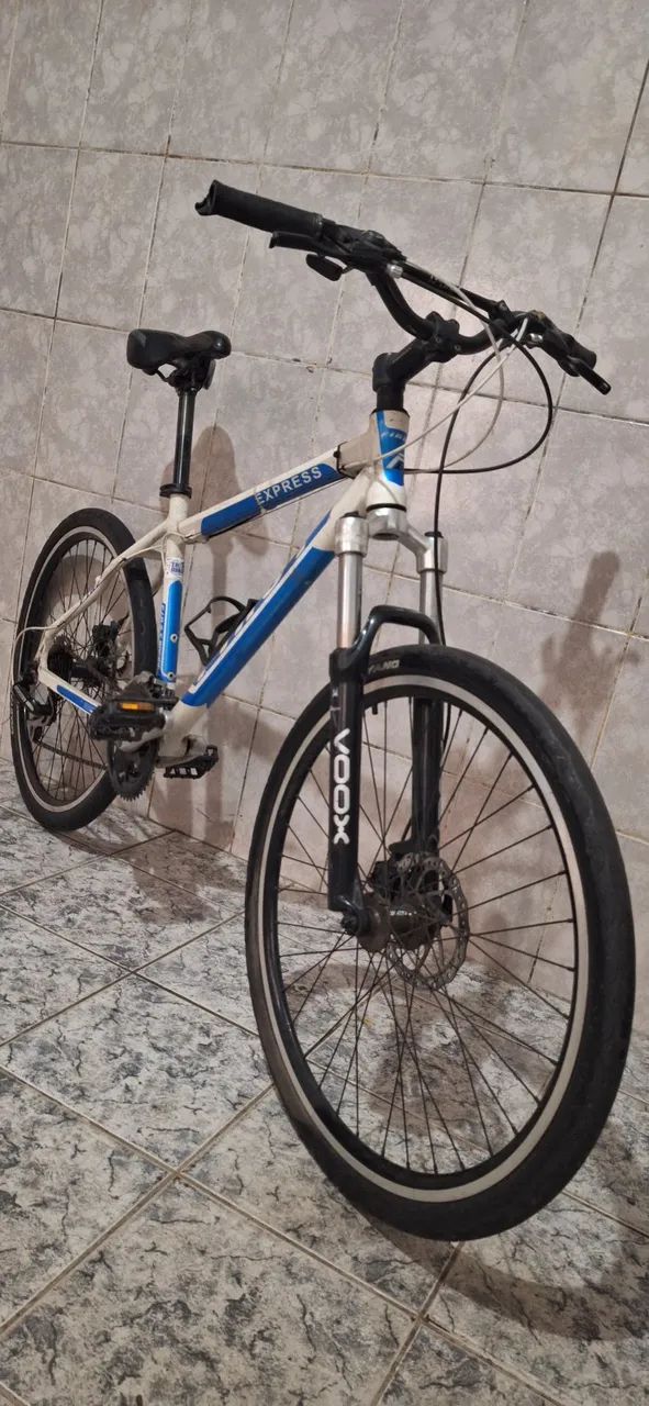 Bicicleta First aro 26 freios a disco  - Foto 2