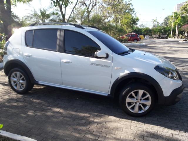 Renault Sandero Stepway 1.6 2014/2014 C/ Media Nave e 53 Mil KM Rodados - Foto 2