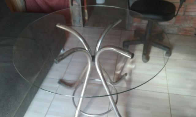 Vendo mesa de vidro 100reais - Foto 2