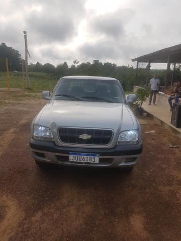 S10 diesel executive 4x4. troco por mais nova