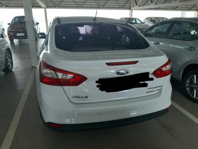 Vendo ou troco Ford Focus Sedan Titanium Automatizado 2.0 2015 77.200 km R$49.900,00 - Foto 5