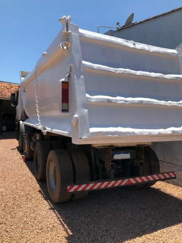 Mercedes Benz Actros 2011 8x4 - Foto 3