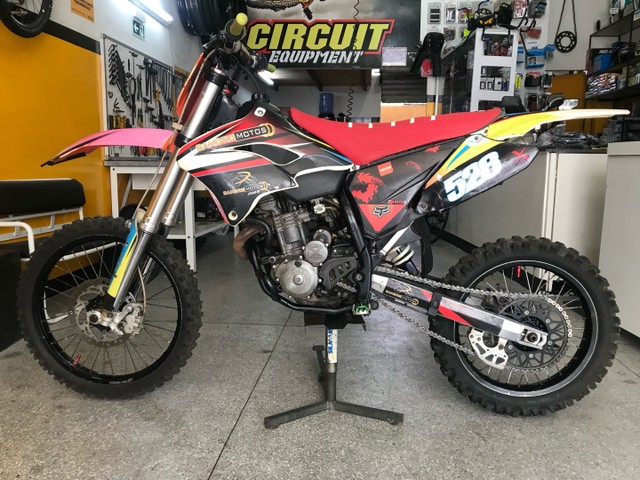 MOTO TRILHA E CROSS 250