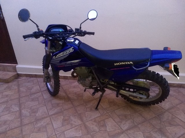 TORNADO 2003 MUITO NOVA