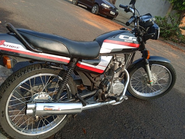 VENDO MOTO TOP LEIA O ANÚNCIO