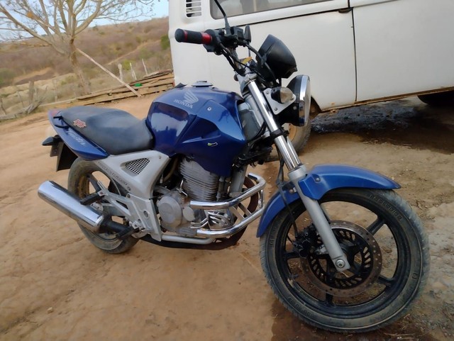 CBX 250 TWITTER