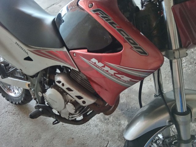 MOTO FALCON 2001