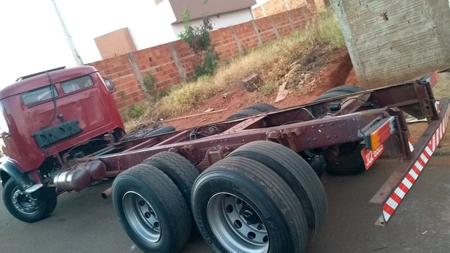 CAMINHAO