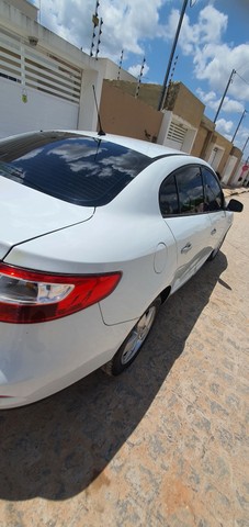 VENDO FLUENCE DYNAMIQUI, COMPLETO.