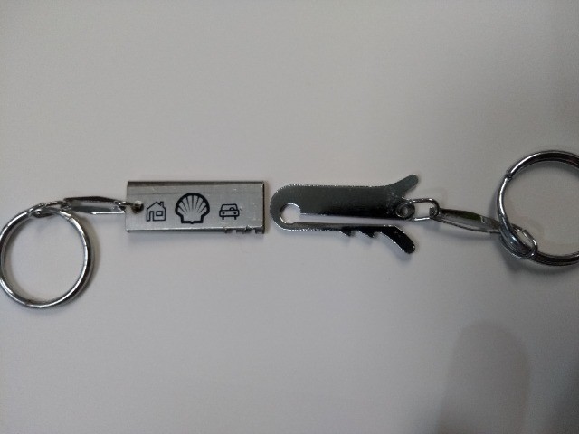 Chaveiro Prateado 2 Em 1 - Foto 2