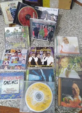 17 CDs  Usados Temas Católicos, Tem Eliana Ribeiro, Ricardo Sá e outros