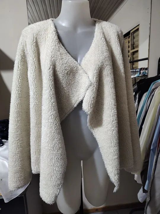 Cardigan  suéter feminino branco com detalhe em  cinza - Foto 2