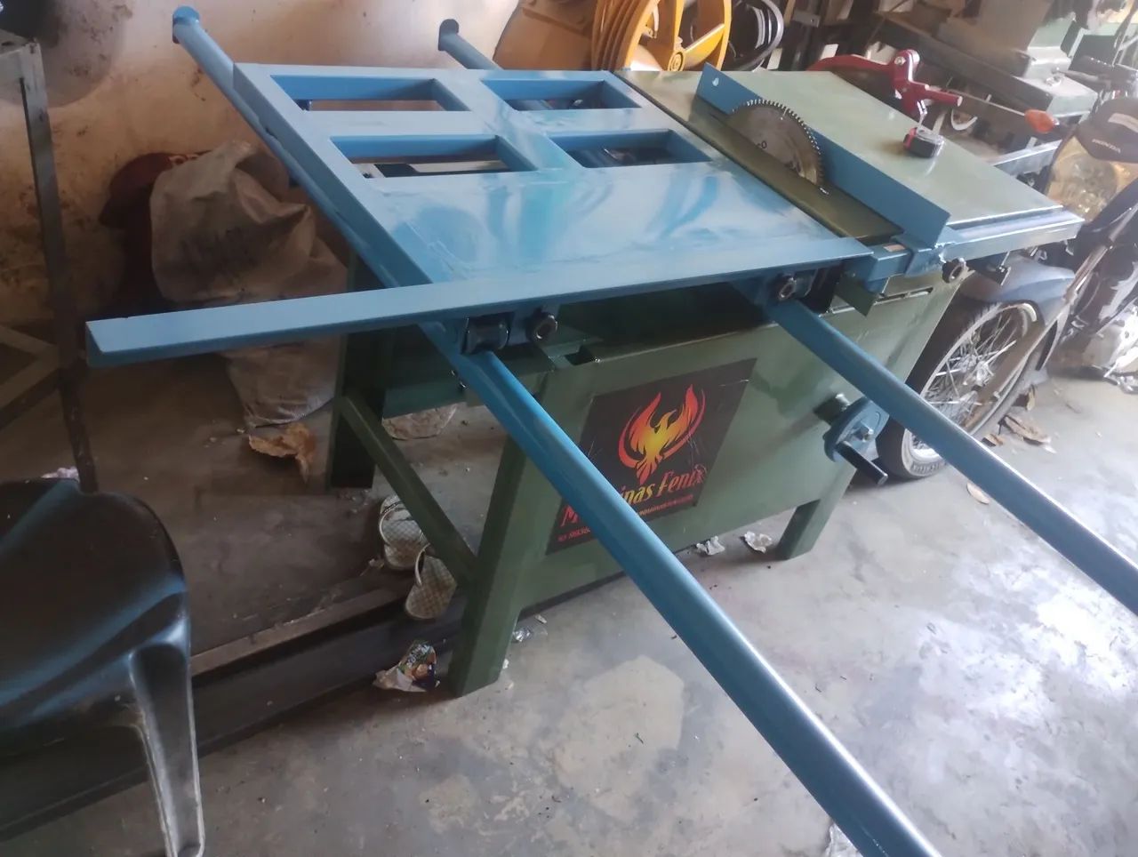 Esquadrejadeira n1 fênix ?