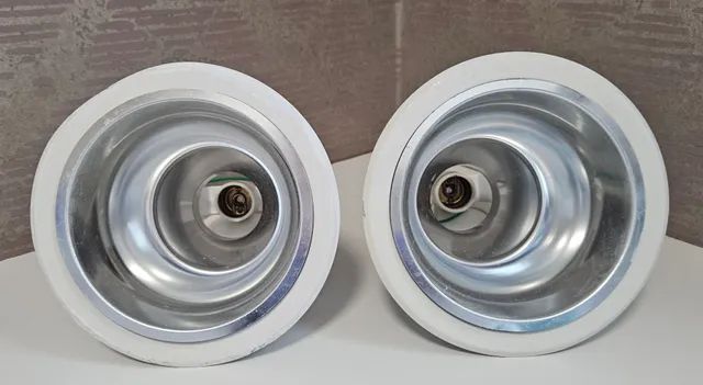 2 Luminárias de Aluminio de embutir sem vidro. 