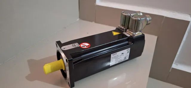 Servo motor Schneider 1.3 kw. - Foto 3