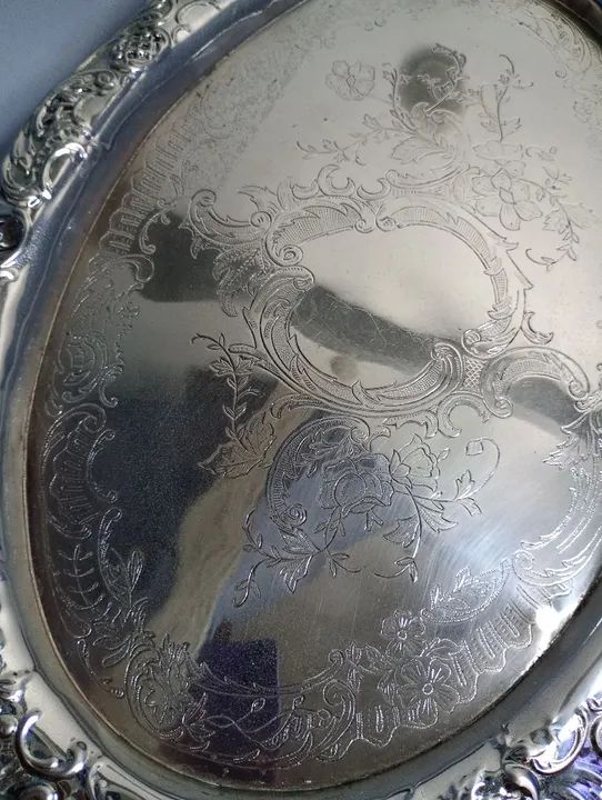 Grande e antiga bandeja europeia em metal - Foto 5