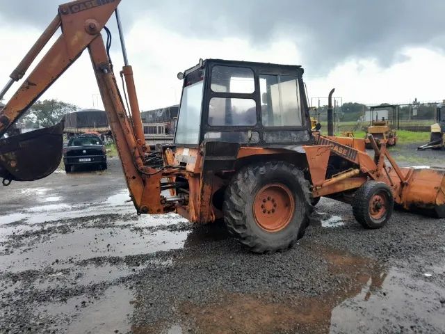 Retroescavadeira Case 580H 1979 4x2 - Foto 5