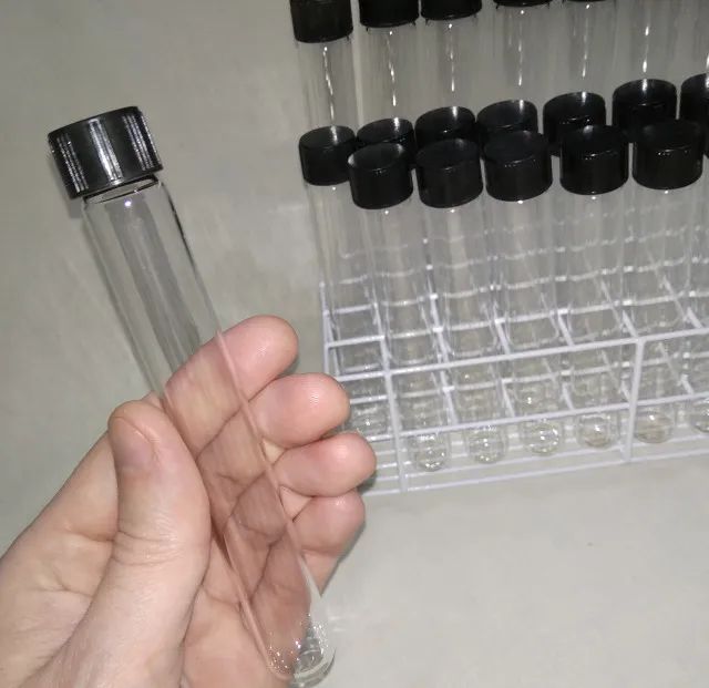 60 Tubos de Ensaio de Vidro 20mm com Tampa de Rosca + Estante - Foto 4