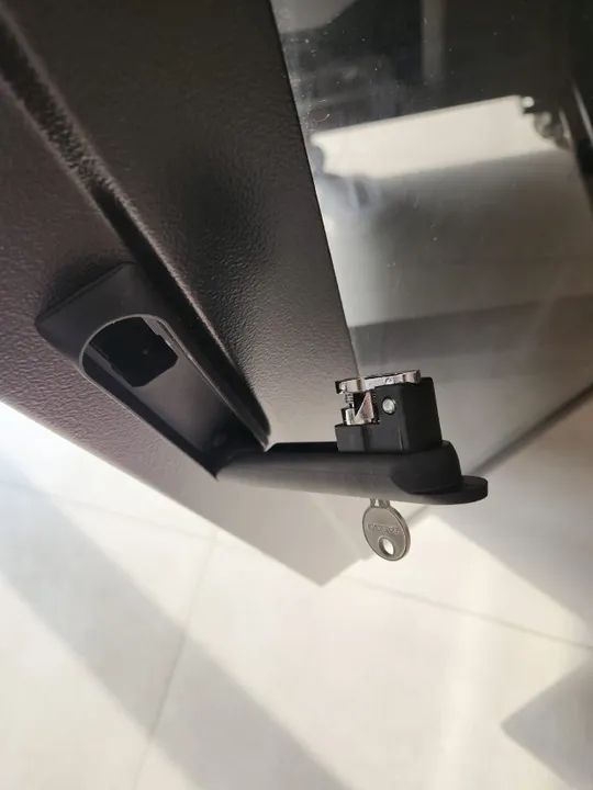 Rack para equipamentos de rede e DVR Womer com rodizio - Foto 2