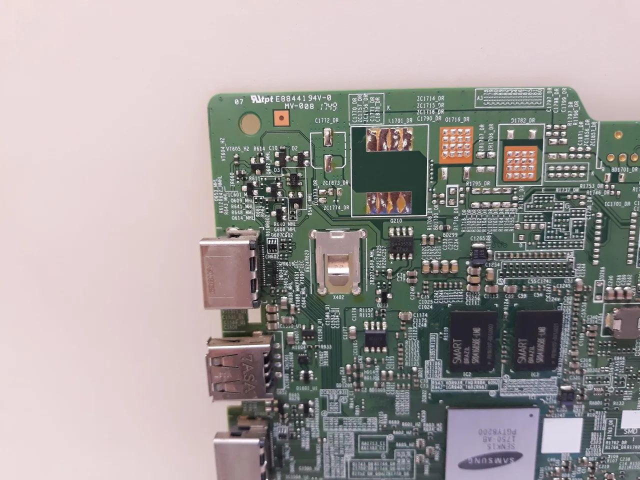 Placa de vídeo TV Samsung. Usada porém Boa. UN49J5200AG. - Foto 3