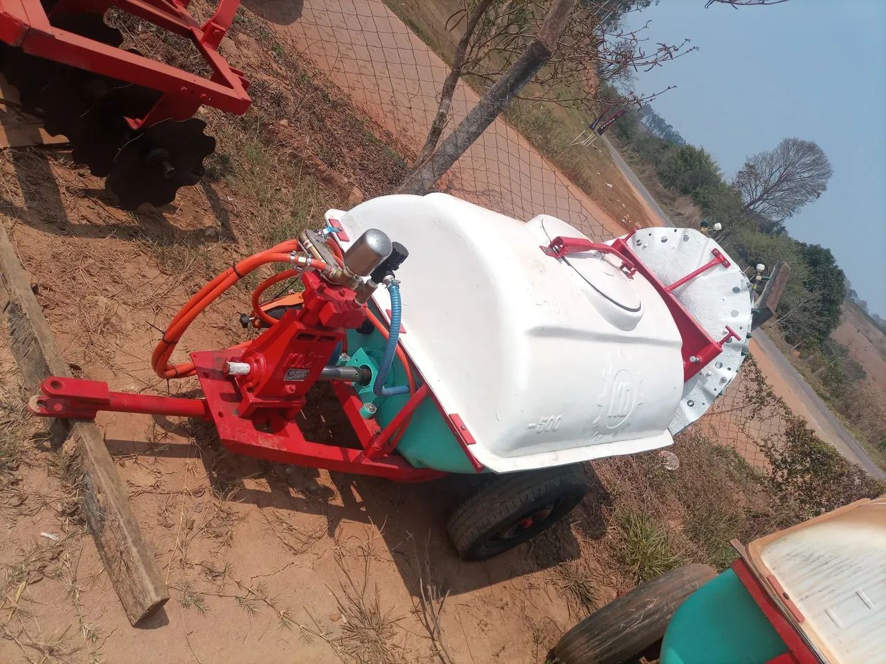 Pulverizador cafeeiro KO 700 lts.