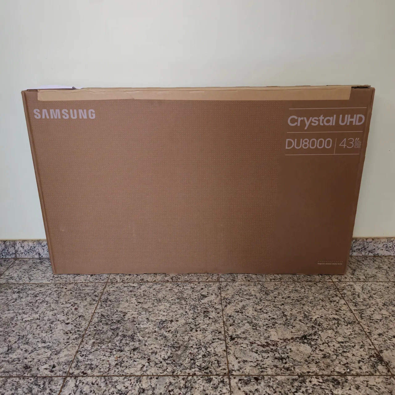 Smart TV Samsung 43" DU8000 (Nova)