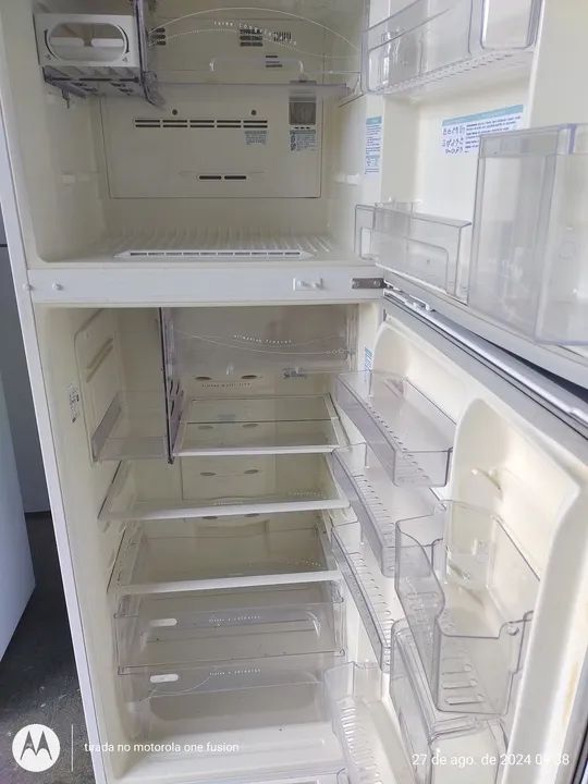 REFRIGERADOR ELECTROLUX DF 50 220V - Foto 3