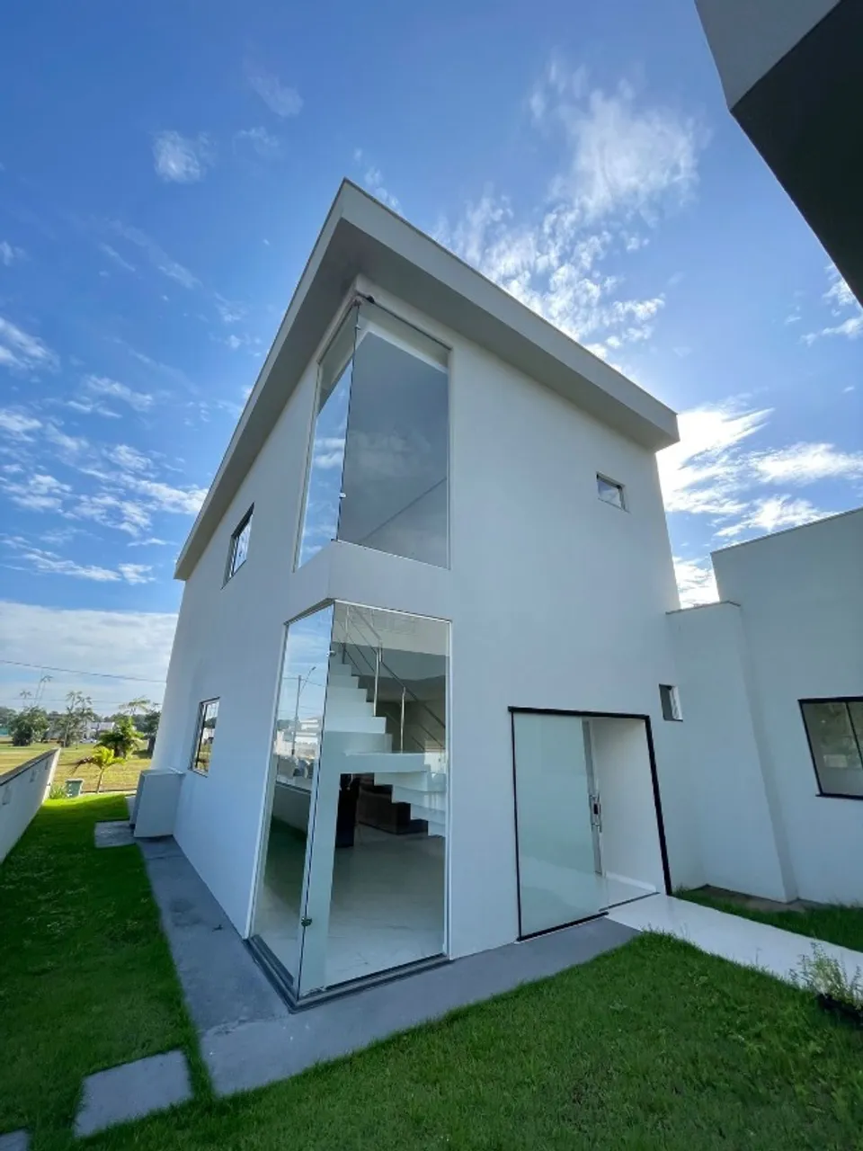 Casa, 360,42m², 6 suítes, 2 vgs no Cond. Jardim Coimbra