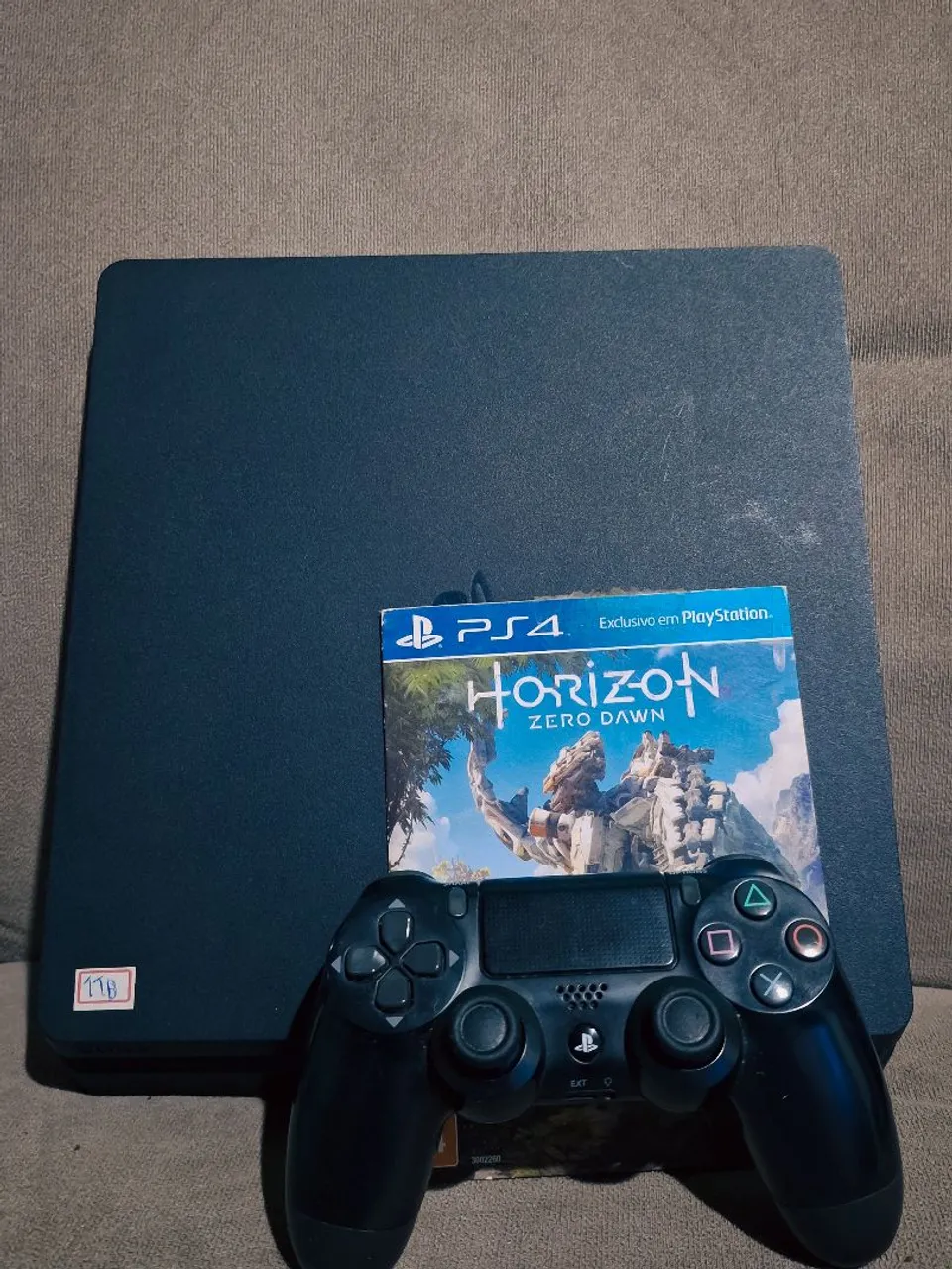 Playstation 4 slim 1TB
