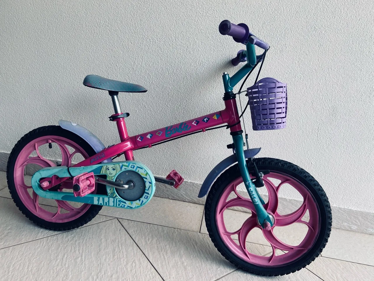 Bicicleta aro 16 Caloi Barbie 2020