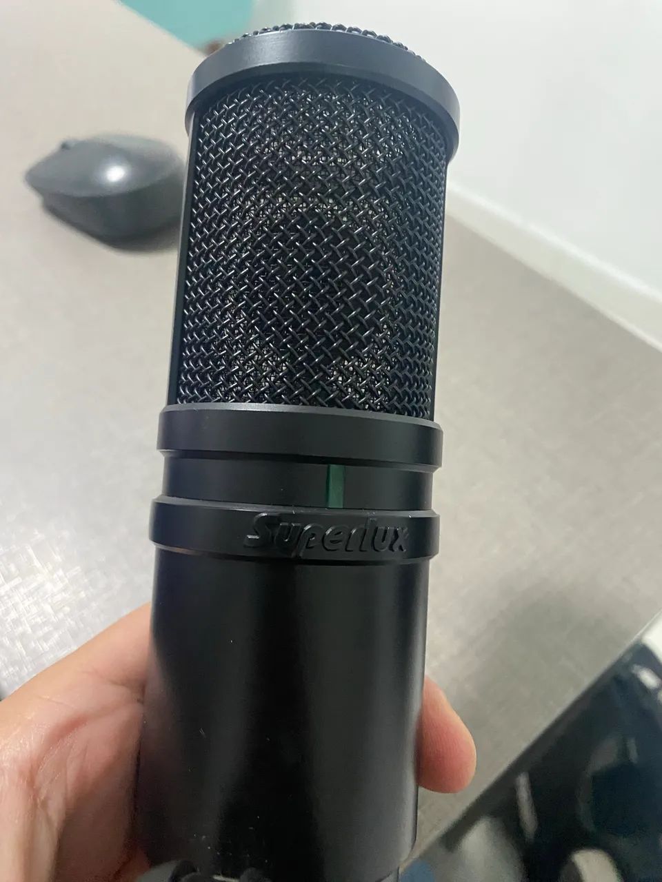 Microfone condensador Superlux