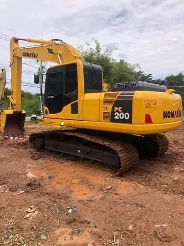 Escavadeira Hidráulica Komatsu PC200