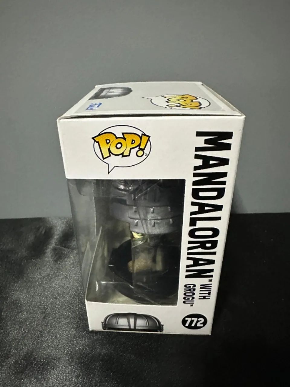 Funko Pop Mandalorian With Grogu 772 - Foto 5