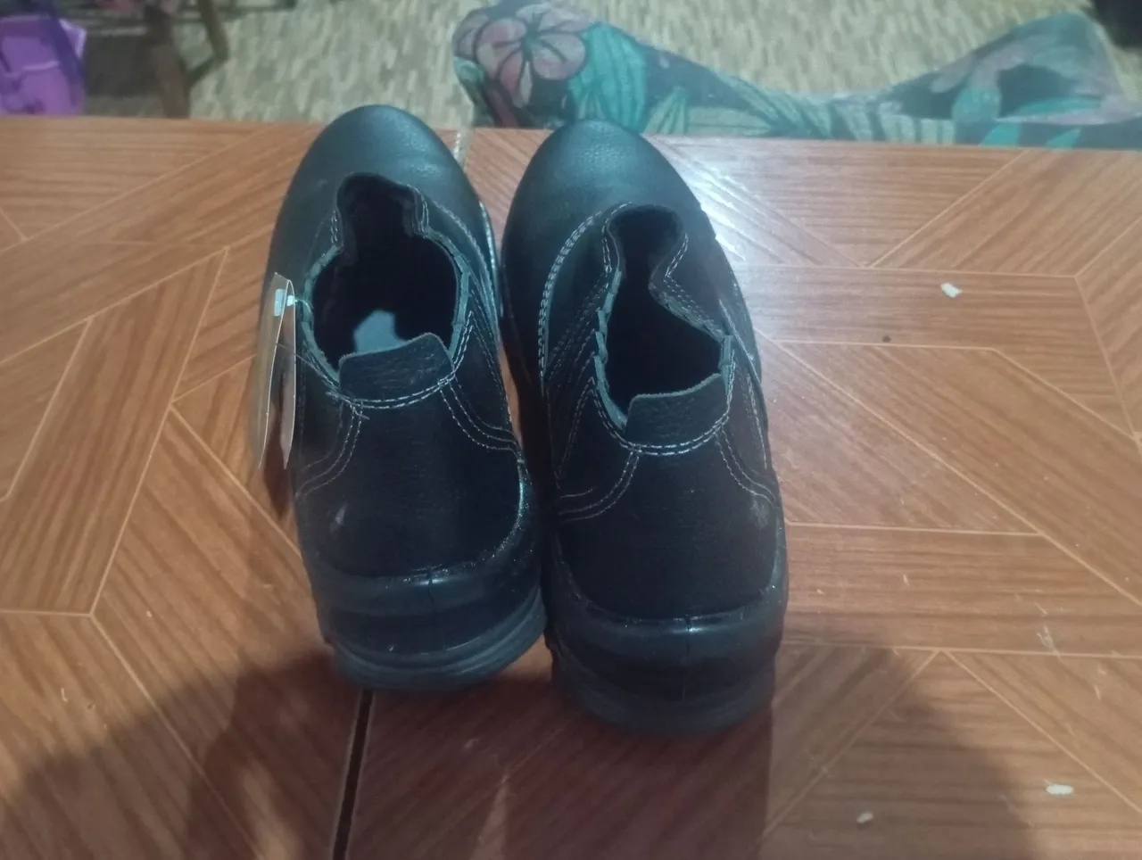 Bota bico de aço pra trabalhar tamanho 40 valor 50$$