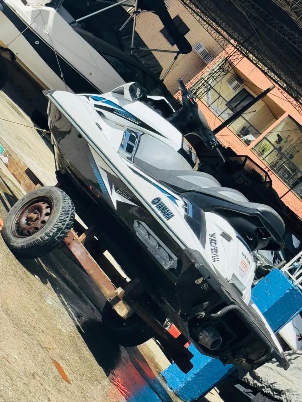 JET YAMAHA 2015 CRUIZER FX SV HO 1.8  - Foto 2